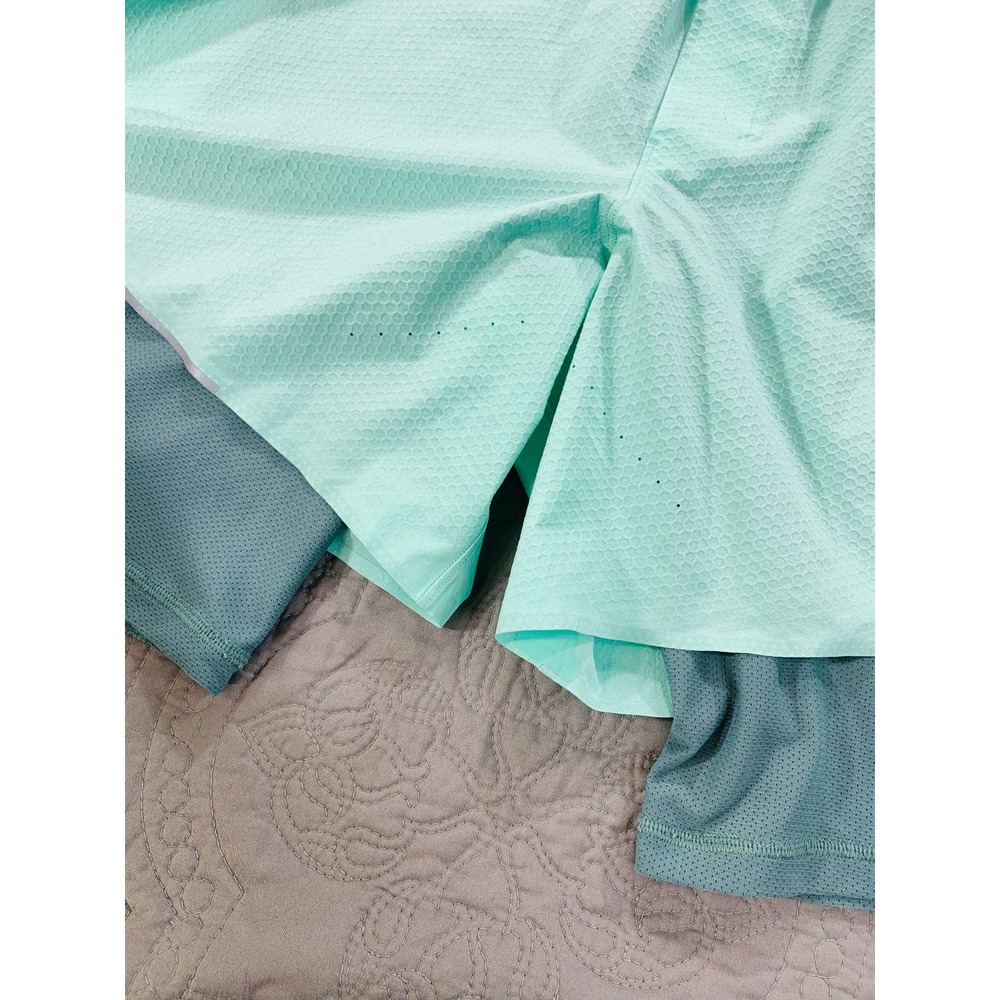 Lululemon Shorts Teal Womens Small Mint Turquoise Compression Lined Athletic - Picture 4 of 9